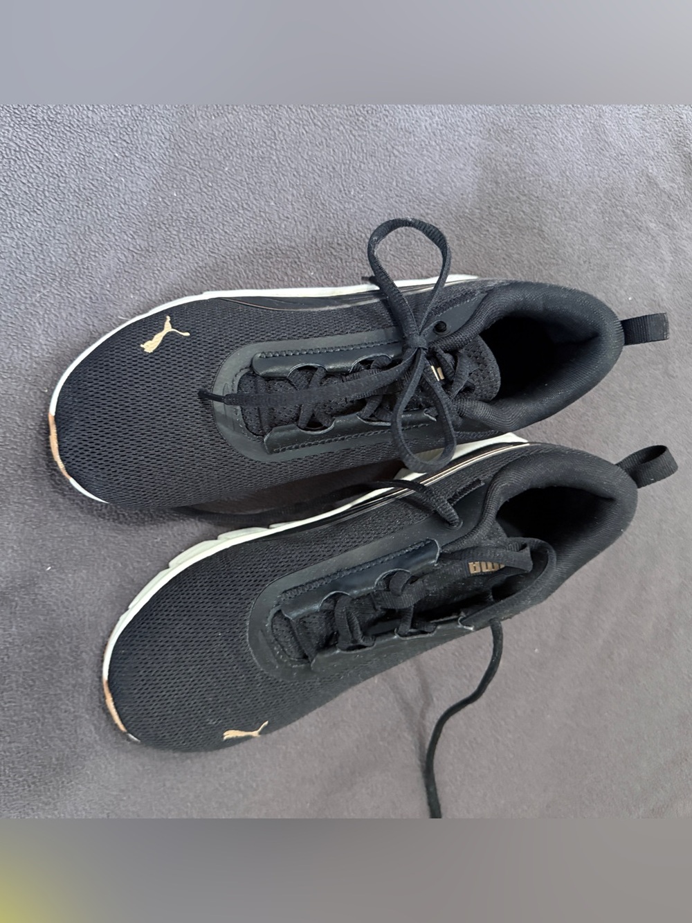 Puma Black Mesh Athletic Running Sneakers Gold Logo - Picture 4 of 4